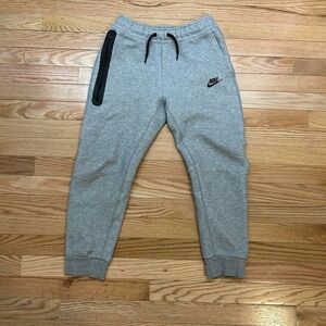 Nike Kids Heather Gray Joggers